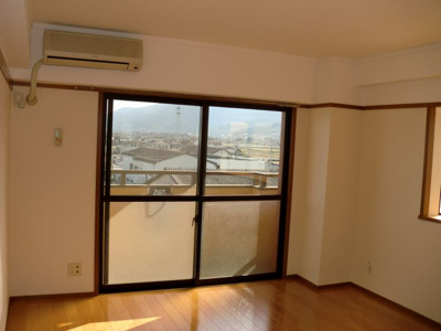 【駐車場】 | コーポラス坂井