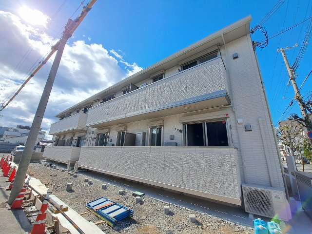 シュロス鳴尾の外観
