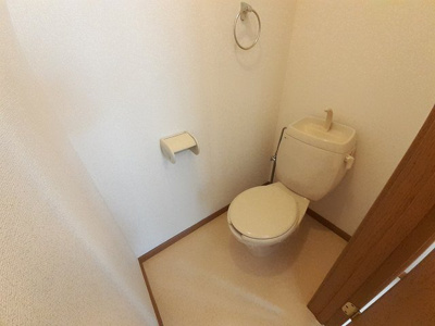 【トイレ】 | エステート垣内 | ゆったりとした空間のトイレです