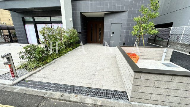 Je Glycine 寿町のエントランス