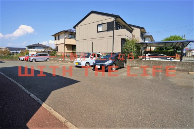 カーサ藤光【10,000円キャッシュバック対象物件】の駐車場|駐車場に車を止められます