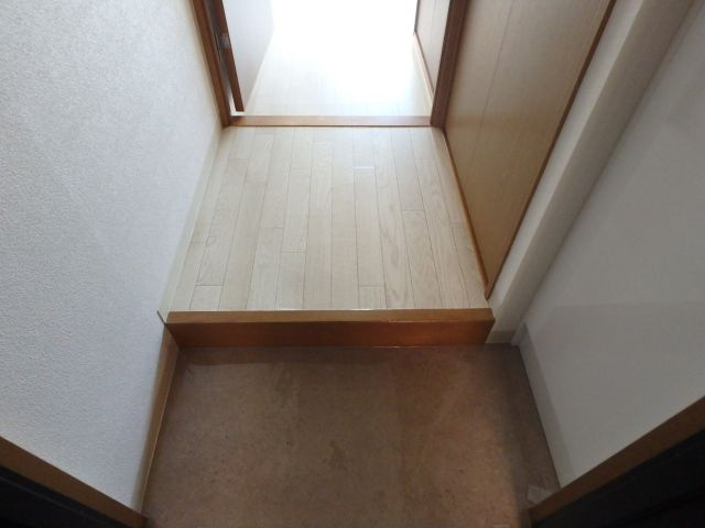 ヴィラサンライフの玄関