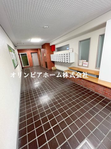 ハイツ水天宮前　4階　新　規　リ　ノベーションのエントランス