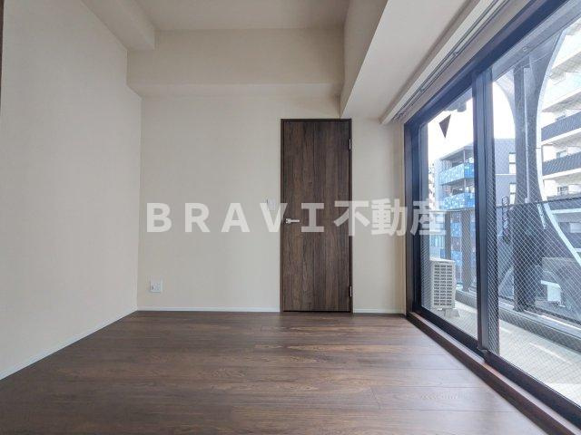 BRAVE常盤町Ⅱ　BRAVI不動産の洋室