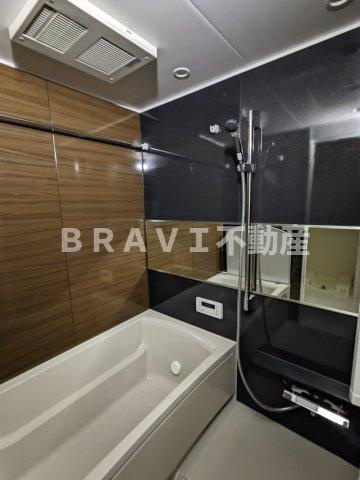 BRAVE常盤町Ⅱ　BRAVI不動産の浴室