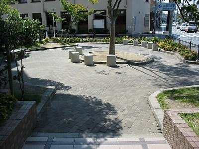 ルネ三田フラワーコートの周辺