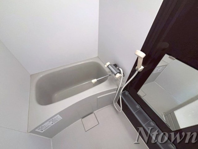 【その他】 | メゾン・フランク | ゆったり過ごせるリビングです