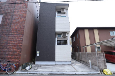 【エントランス】 | メゾン・フランク | 建物の内部です