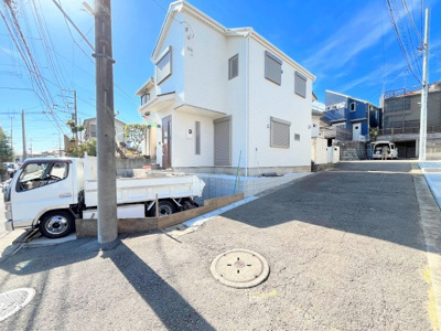 【前面道路含む現地写真】 | ◆◇瀬谷区相沢2丁目　新築戸建て◇◆ | ◆当日見学のお受付もしております。お気軽に「045-482-7338」までお電話ください。