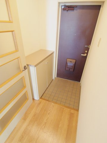 グランソレイユⅡの玄関