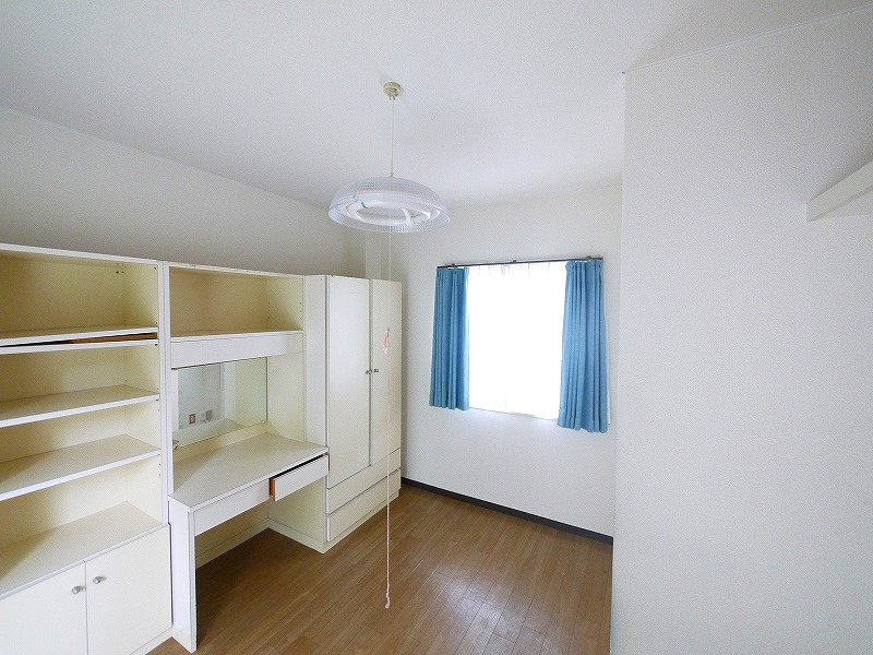 プレステ赤膚マンションの洋室