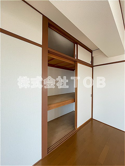 【収納】 | 大正ビル | 洋室6帖　収納