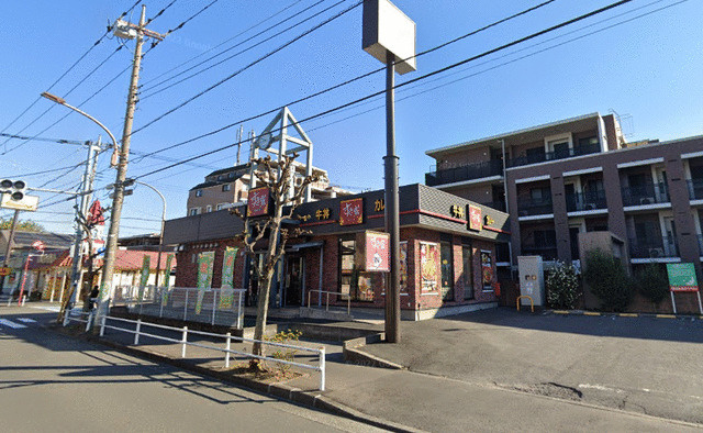 すき家三鷹井口店まで438m
