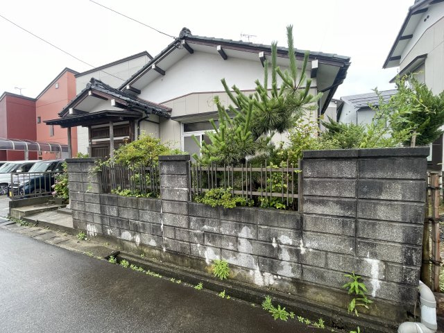 米山6丁目　土地の前面道路含む現地写真