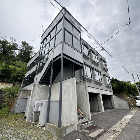 母恋グランドハイツの外観