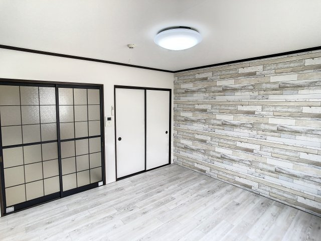 ラプラスジュネスの洋室