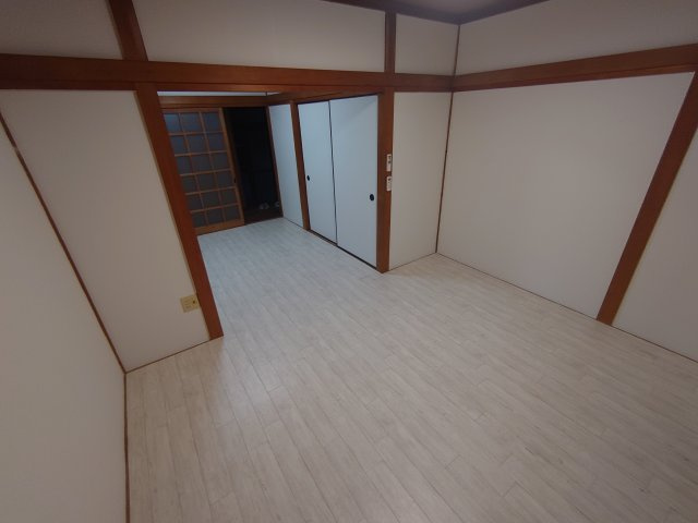 出口二丁目戸建　賃貸の居間・リビング|使いやすい居間です