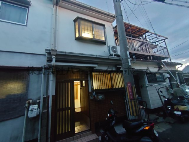 出口二丁目戸建　賃貸の外観|物件の外観です