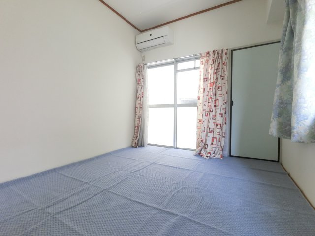 【寝室】