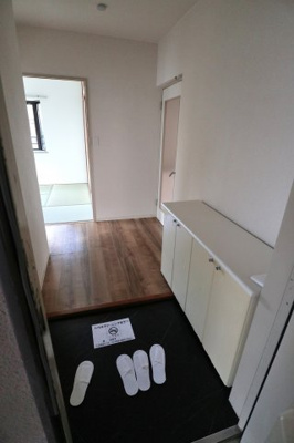 【玄関】 | セピアコート山本 | シンプルで使いやすい玄関です