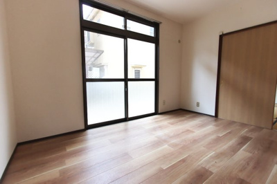 【居間・リビング】 | 呉市広杭本町1棟売マンション