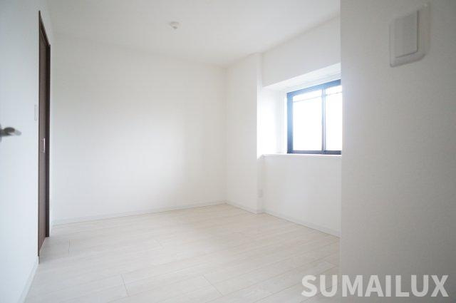 LIBTH菊陽の洋室