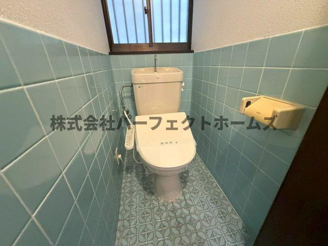 池之宮戸建　賃貸のトイレ|ゆったりとした空間のトイレです