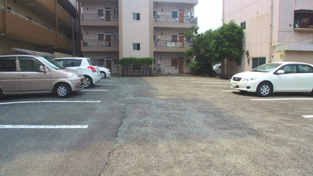 サングリーンコーポ【キャッシュバック対象物件】の駐車場