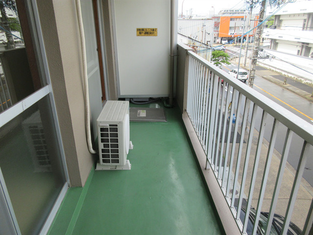 松仙堂ビルのバルコニー|松仙堂ビル