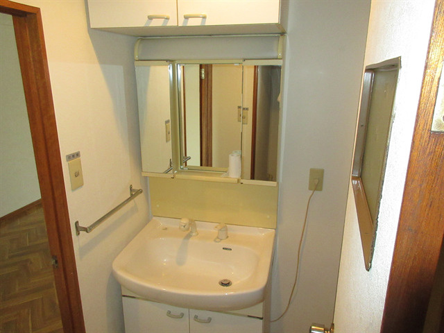 松仙堂ビルの洗面所|松仙堂ビル