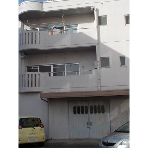 岐阜市城東通３丁目のアパートの外観