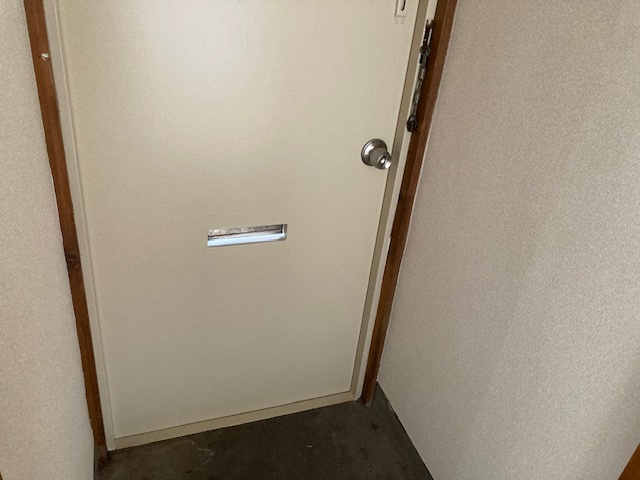 文元マンションの玄関