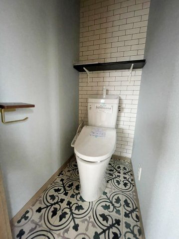 オーシャン梅満のトイレ|落ち着いた色調のトイレです