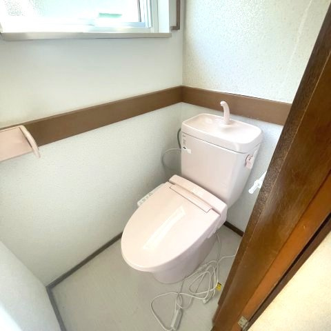 室蘭市高砂町2丁目3-17戸建のトイレ