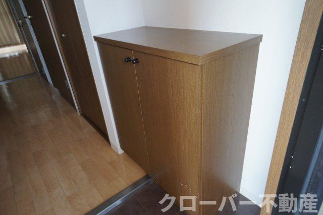 フィネスサンの玄関