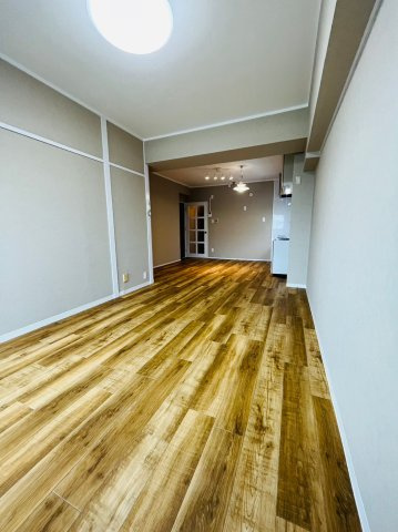 スカイフォートの居間・リビング