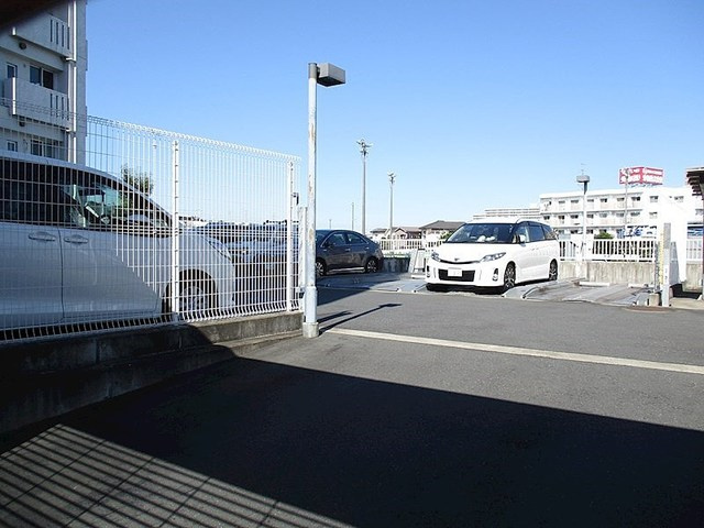 パークアクシス大船の駐車場