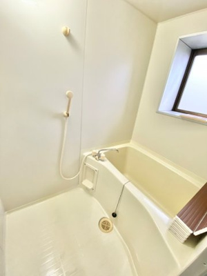 【浴室】 | グリーンハイツ（川島） | ※同建物同型別のお部屋