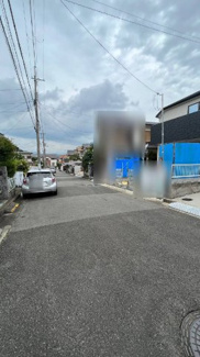 【前面道路含む現地写真】