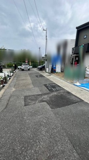 【前面道路含む現地写真】