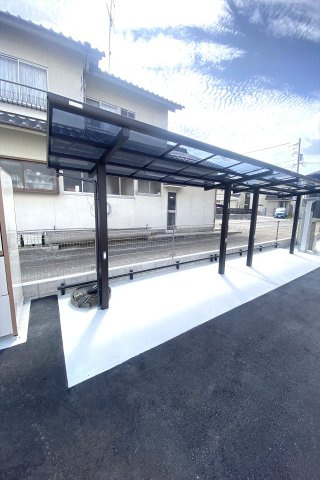 メルヴェールの駐車場