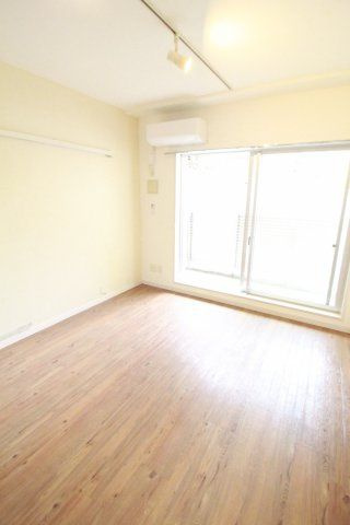 GRIDDERの寝室|同間取り別部屋の参考写真です。