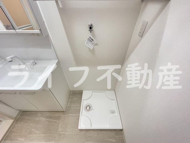クリエオーレ衣摺Ⅰの洗面所|脱衣スペースもあります