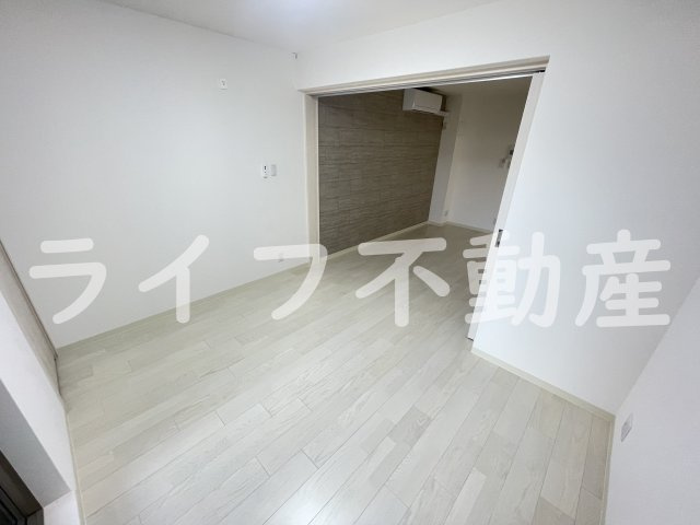 クリエオーレ衣摺Ⅰの洋室|スタンダードな洋室です