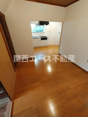 【居間・リビング】 | 東石切町３丁目貸家