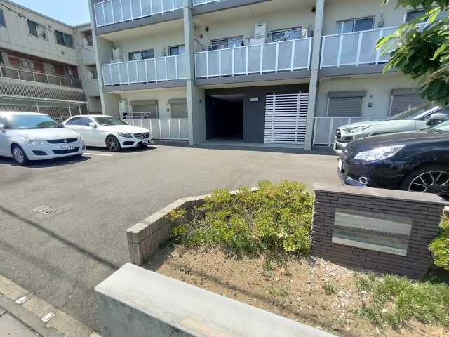 ブリアンテの駐車場|駐車場があります