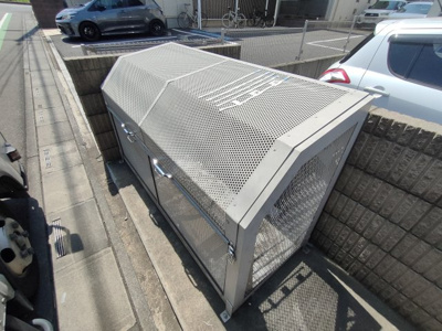 【その他共用部分】 | ブリアンテ | ゴミ捨て場です