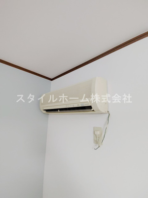 【設備】 | 牛川通ウラヤマハイツ | 別部屋写真です。