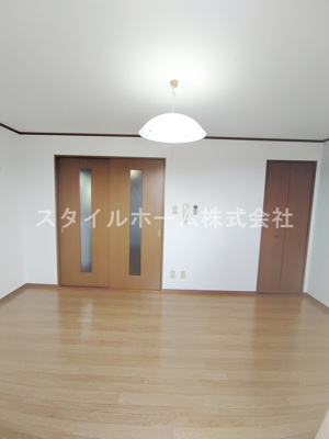 【寝室】 | 牛川通ウラヤマハイツ | 別部屋写真です。