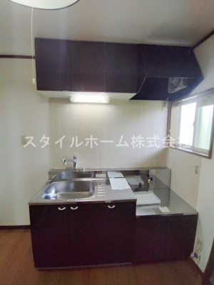 【キッチン】 | 牛川通ウラヤマハイツ | 別部屋写真です。